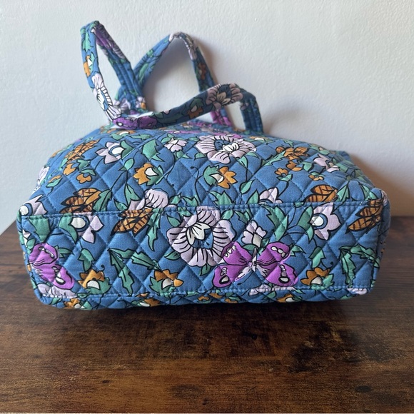 Vera Bradley Blue Floral Quilted Tote Bag Wild Prairie NWT - Picture 7 of 7